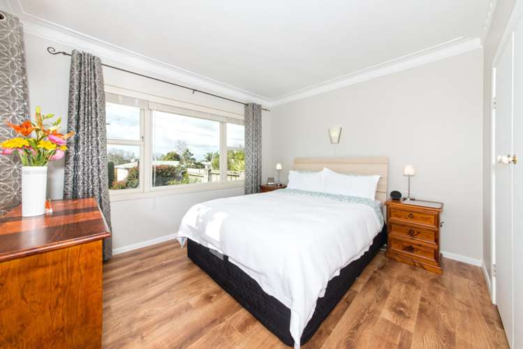 54 Tiroroa Avenue Te Atatu South_11