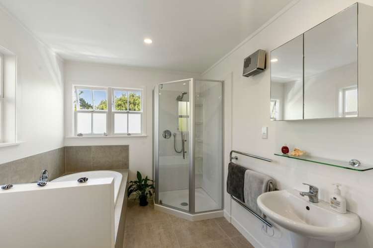 90 Old Mill Road Westmere_12