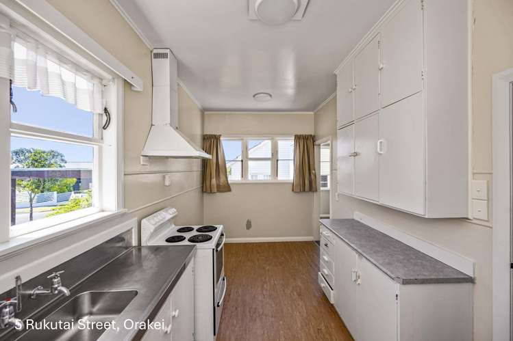 3, 5, 7, 9 and 11 Rukutai Street and 12 Godden Crescent Orakei_12