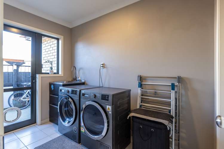 64 Puhara Avenue Parklands_13