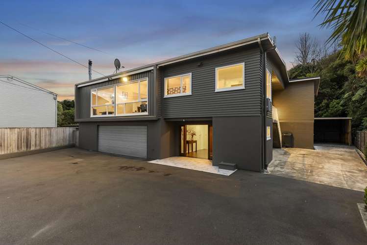 44 Friend Street Karori_37