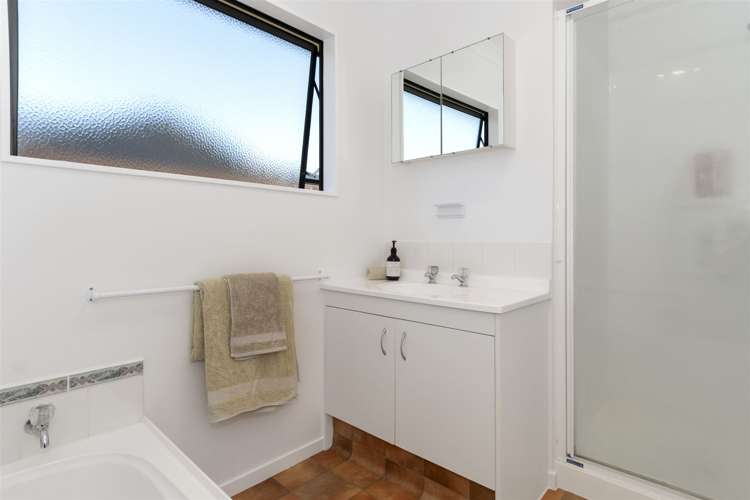 15b Roys Road Parkvale_10