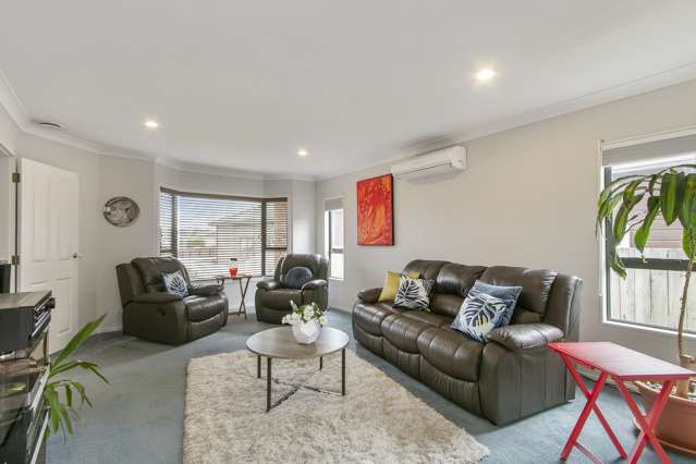 2/7 Banksia Grove Maungaraki_1