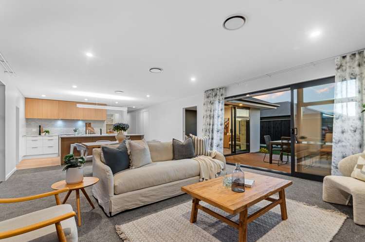 36 Stackwood Avenue Ravenswood_11