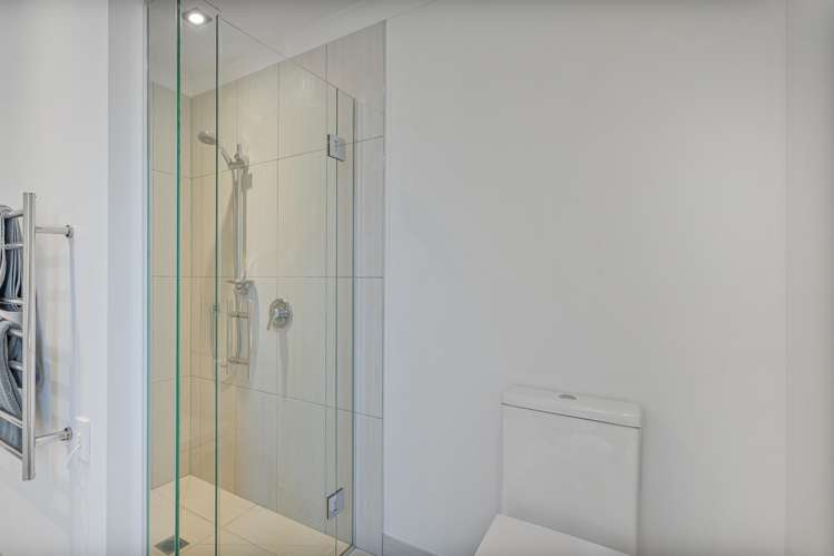 112 Ashley Place Matarangi_16