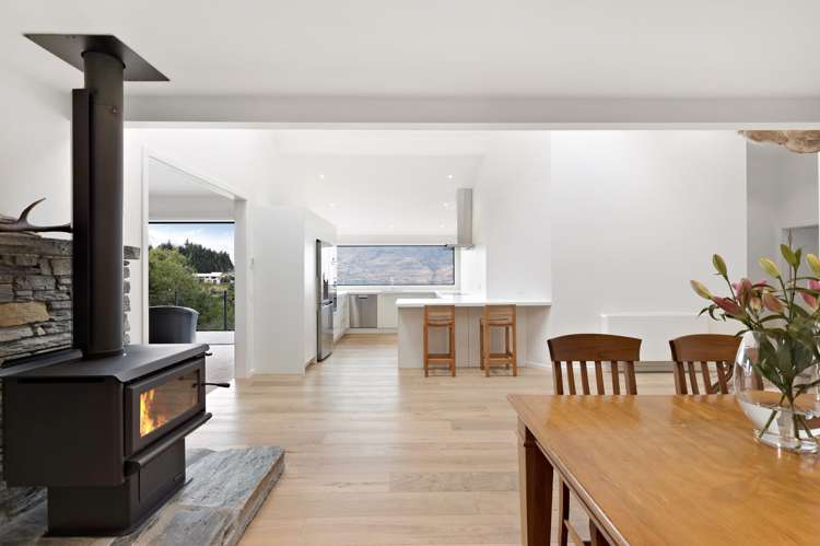 31 Dart Place Fernhill/Sunshine Bay_11