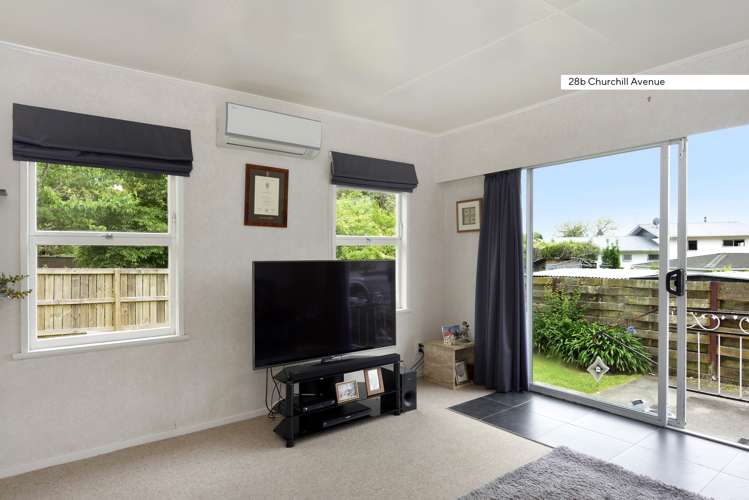 26 Churchill Avenue Richmond_12