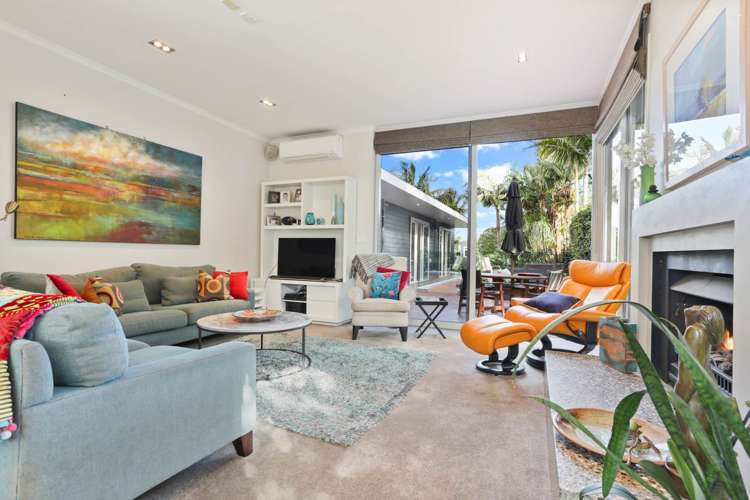 20 Marine Parade Mellons Bay_5