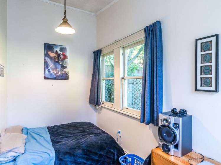 6 Russell Terrace Newtown_5