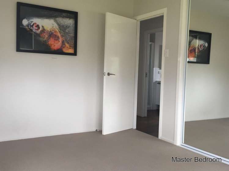 76 Gloria Avenue Te Atatu Peninsula_7