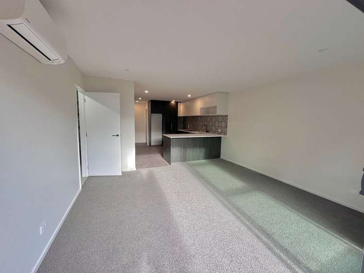 2/83 Rutherford Street Woolston_4