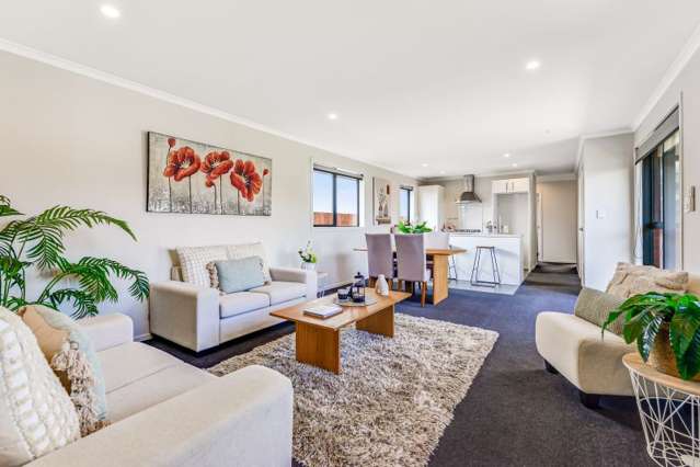 Modern Four-Bedroom Brick Build with Builders Warranty