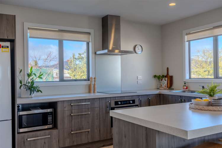 32 Vancouver Crescent Wainoni_5