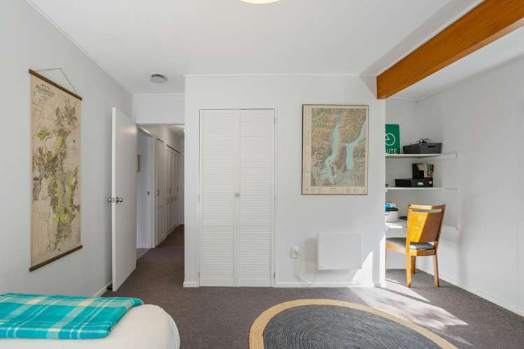 71 Wynyard Crescent Fernhill_12