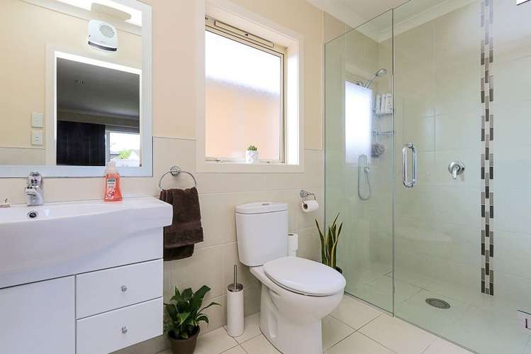 12 Keryn Place Frimley_9