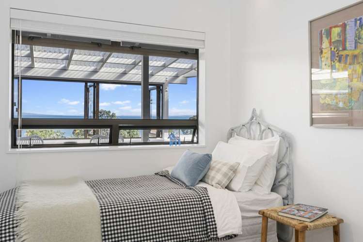 19 Zita Avenue Matakatia_12