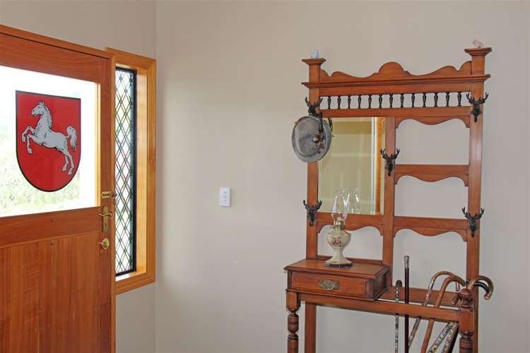 1758 Cust Road Cust_17