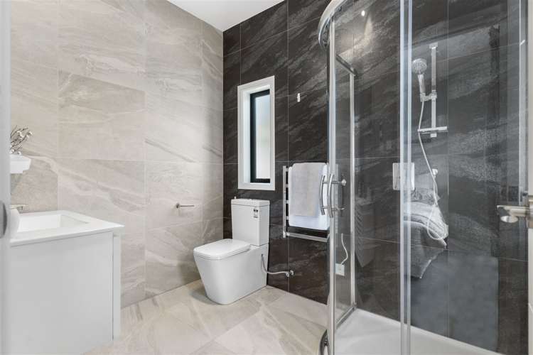 97 Medallion Drive Oteha_28