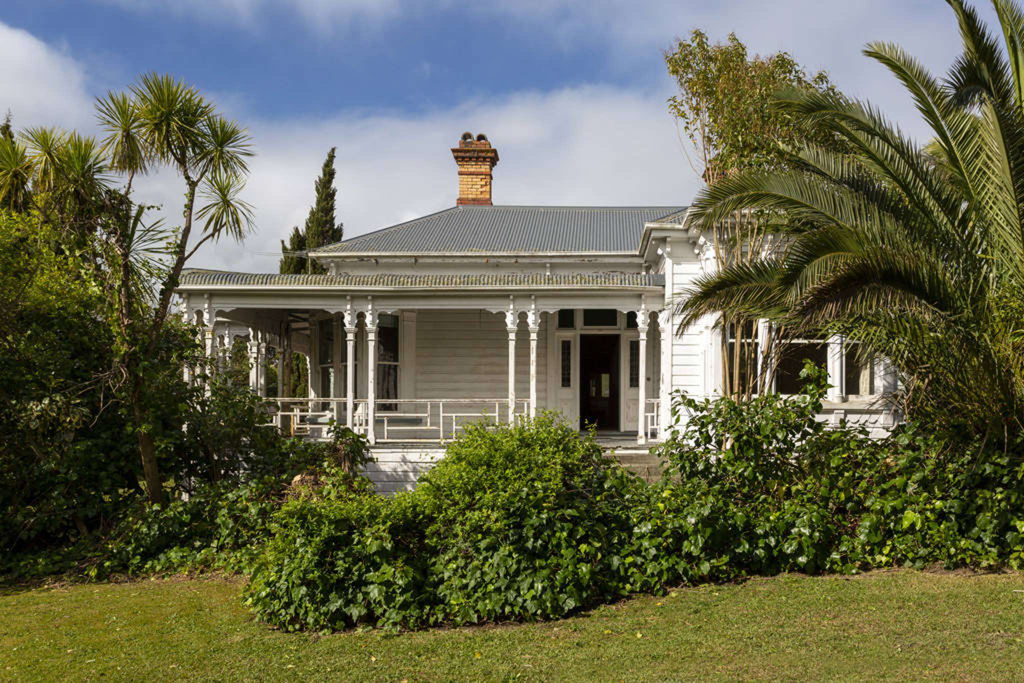 ‘When prices go up, they really go up’ - Herne Bay is NZ’s first $3m suburb