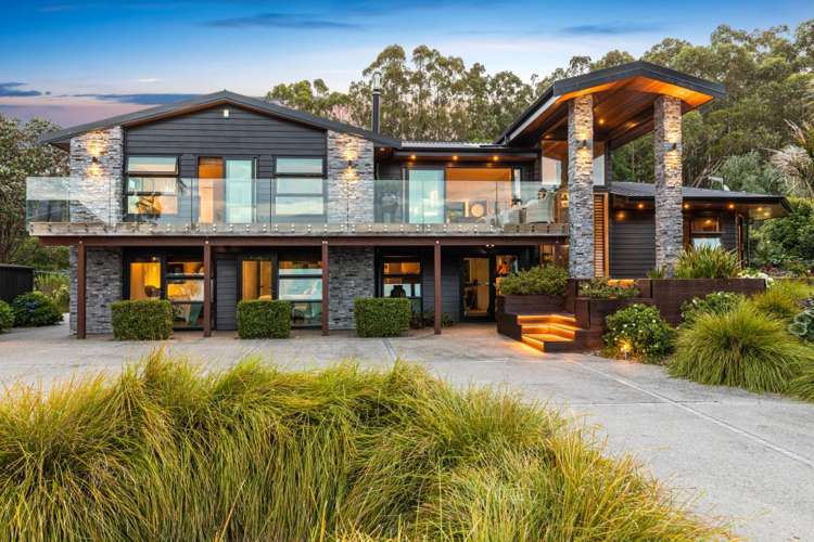 1079 Kahikatea Flat Road Waitoki_6