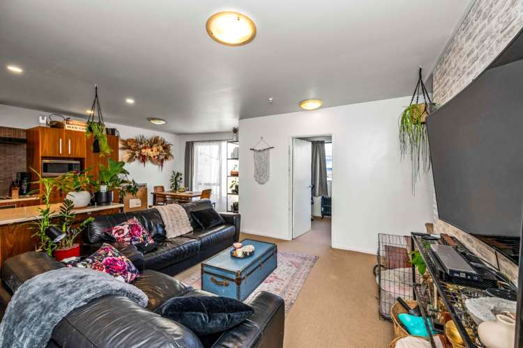 2a/12 Corban Avenue Henderson_9