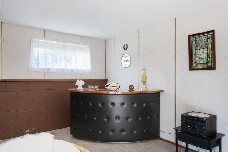 211 Woodlands Park Road Titirangi_17