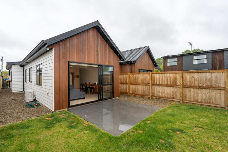 2/5 Elmira Avenue_3