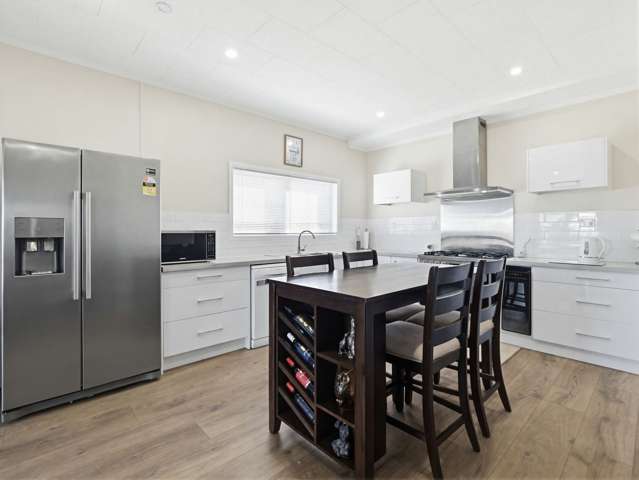 905 Ferguson Street Akina_2