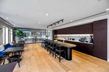 10 & 12 Viaduct Harbour Avenue_3