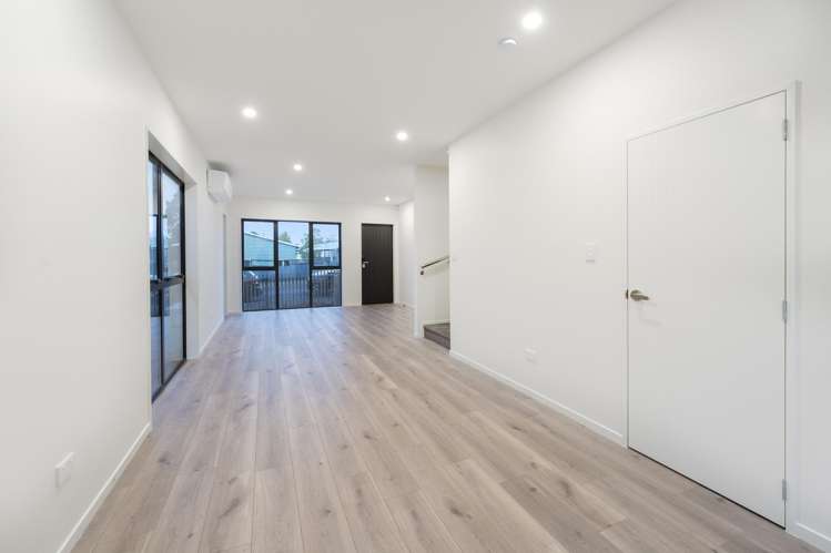 26b Universal Drive Henderson_16