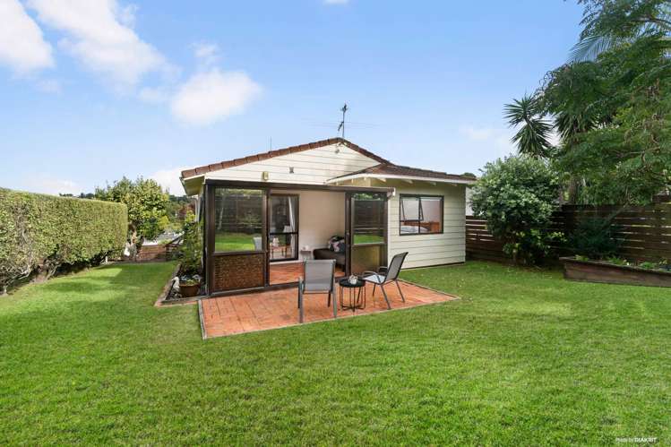 43 Chivalry Road Glenfield_13