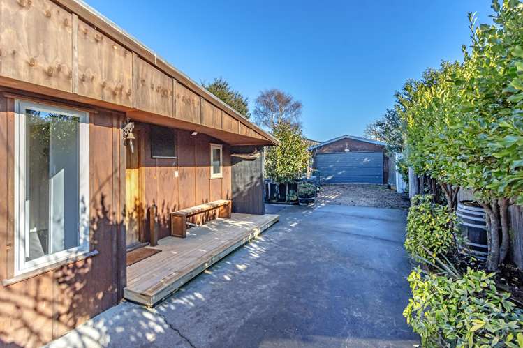 27 Pembertons Road Sefton_22