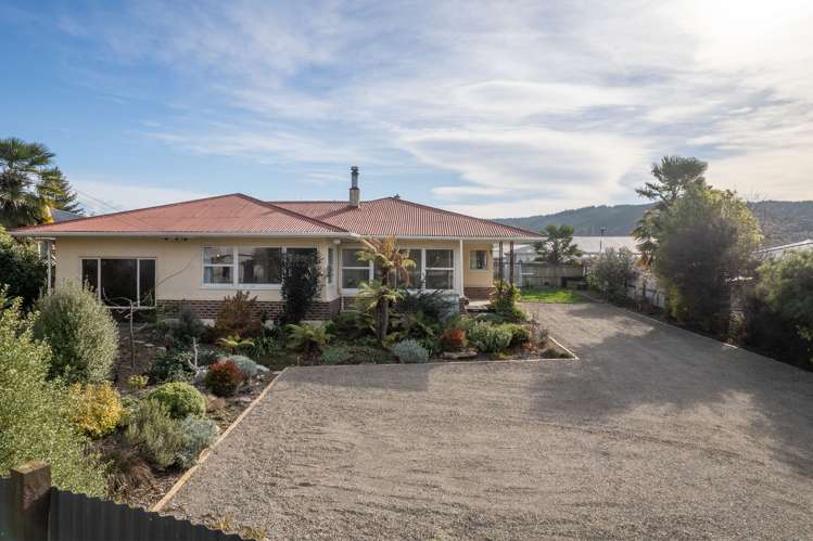 107 Whitby Road Wakefield_11