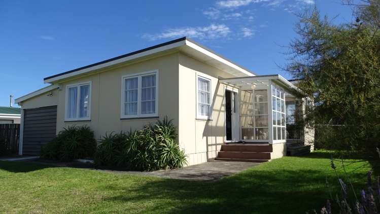 79 Kahukura Avenue Waitarere Beach_18
