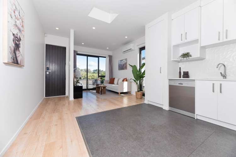 44 Biovoko Street Massey_13