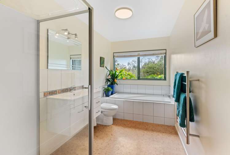 142 Huia Street Waikanae_28