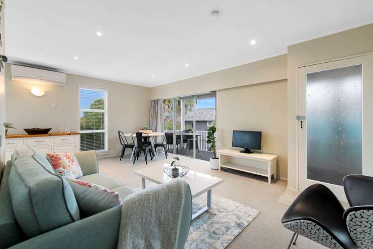 2/2 Pine Terrace Howick_3