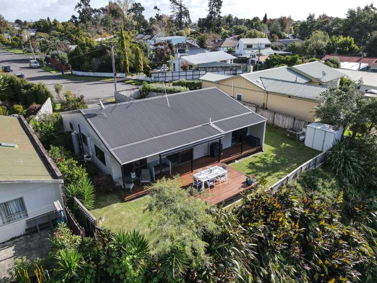 50 Tomin Road Glenview_21