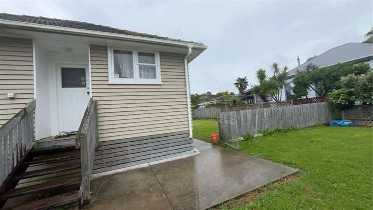 16 Bassett Street 10570_6