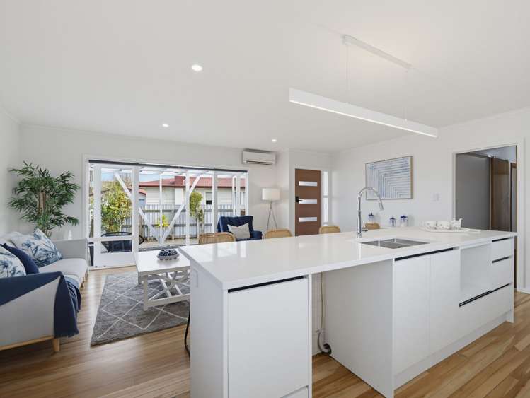 8 Kauri Street Taradale_4