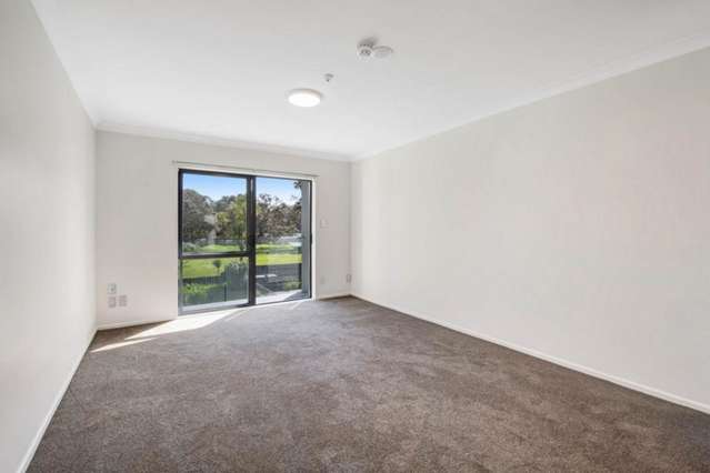 2B/25 Weranui Road Waiwera_3