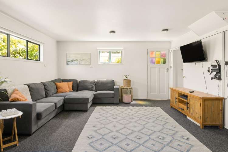 4 Adela Stewart Drive Athenree_7