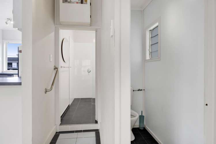 64 Ngamotu Road Spotswood_16