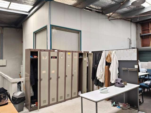 Unit A/33 Waipareira Avenue Henderson_4