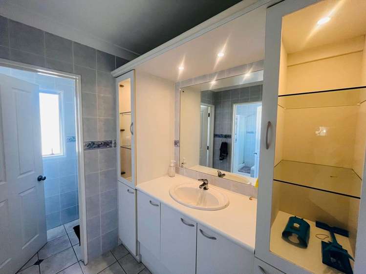 18 Ewhurst Place Goodwood Heights_15