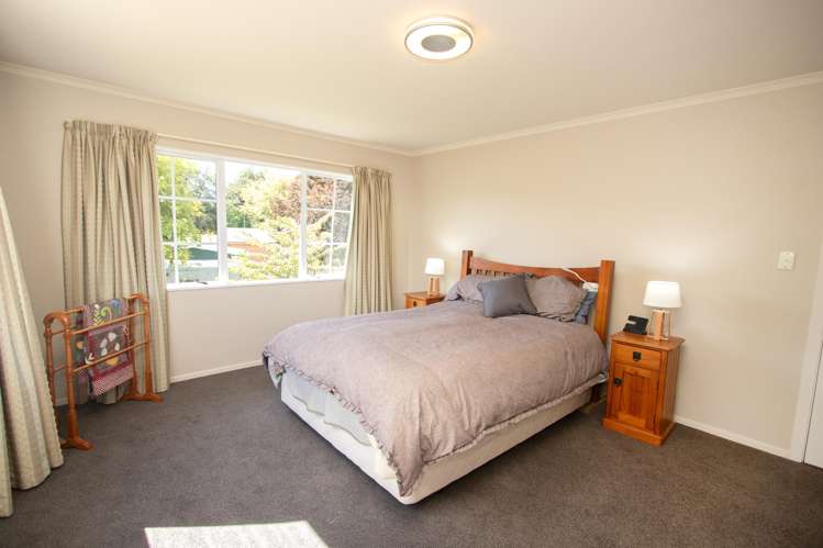 175 Middle Road Allenton_17