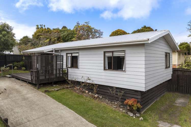 Unit 1/98 Barrys Road Glendene_16
