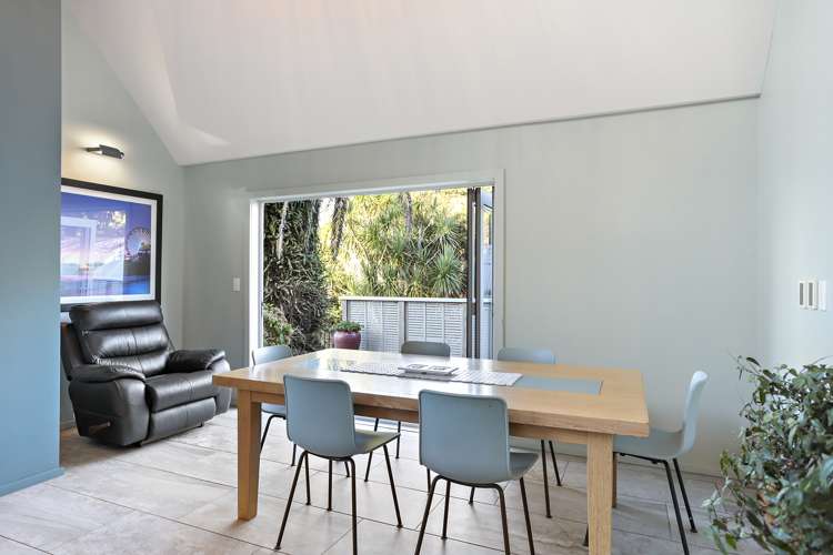 102 Atkinson Road Titirangi_13