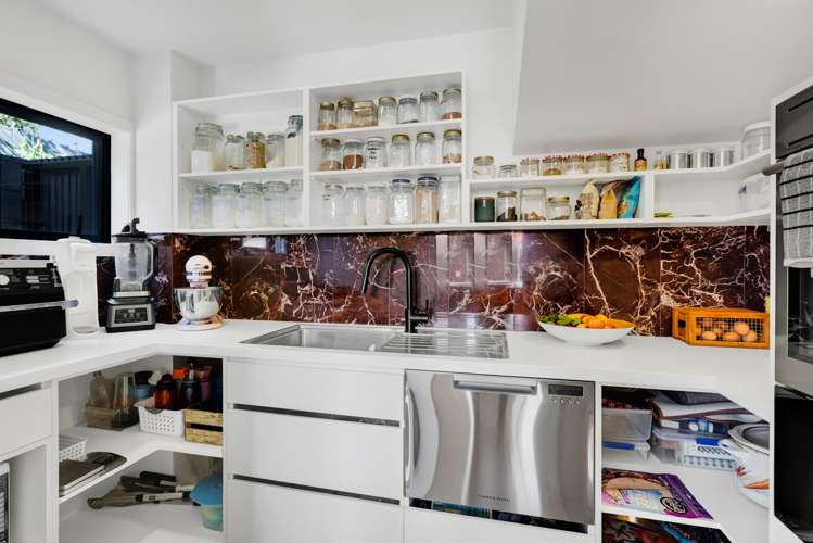 12A Baring Terrace Strandon_6