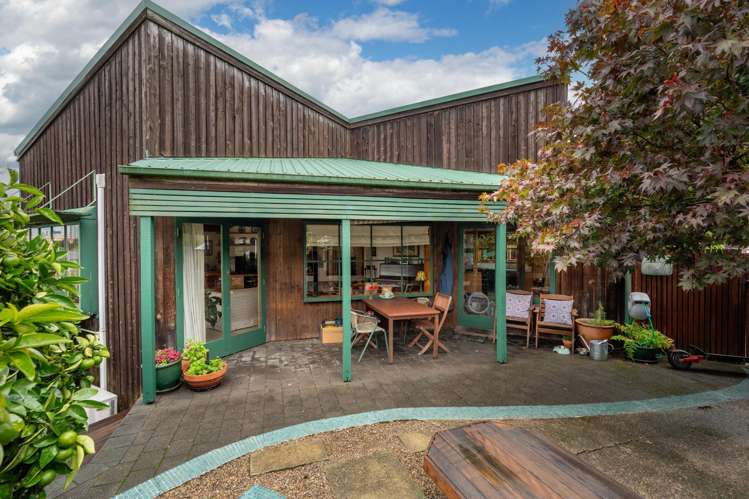 134 Lake Crescent Hamilton Lake_18